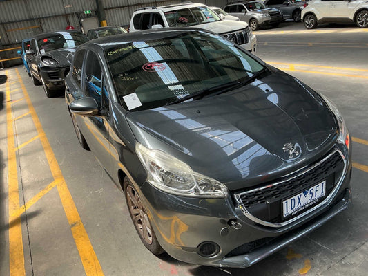 Wrecking 2015 PEUGEOT 208 for Used Parts PG1727