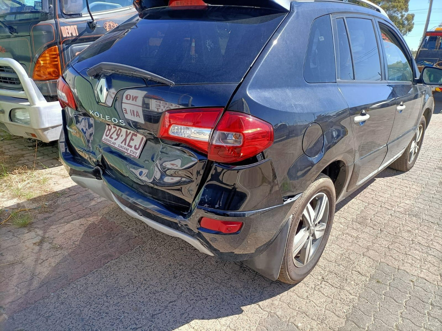 2015 RENAULT KALEOS H45, 09/08-04/16 26555JY00A LEFT TAILLIGHT