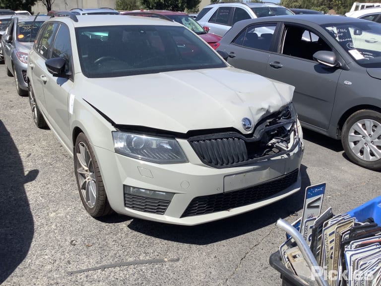2014 SKODA OCTAVIA NE, FRONT, AUTO, DIESEL, 2.0, TURBO, CUNA CODE, 09/13-09/20 5Q0407272BT RIGHT DRIVESHAFT