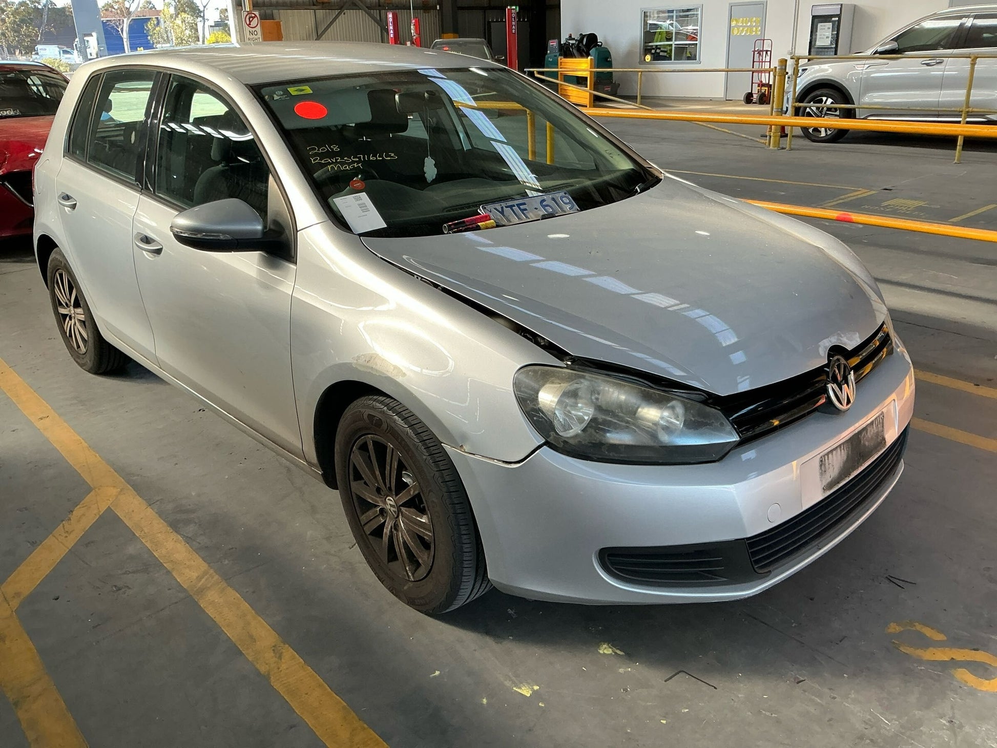 2011 VOLKSWAGEN GOLF GEN 6, 5DR HATCH, 10/08-03/13 5K4845201B LEFT FRONT DOOR WINDOW