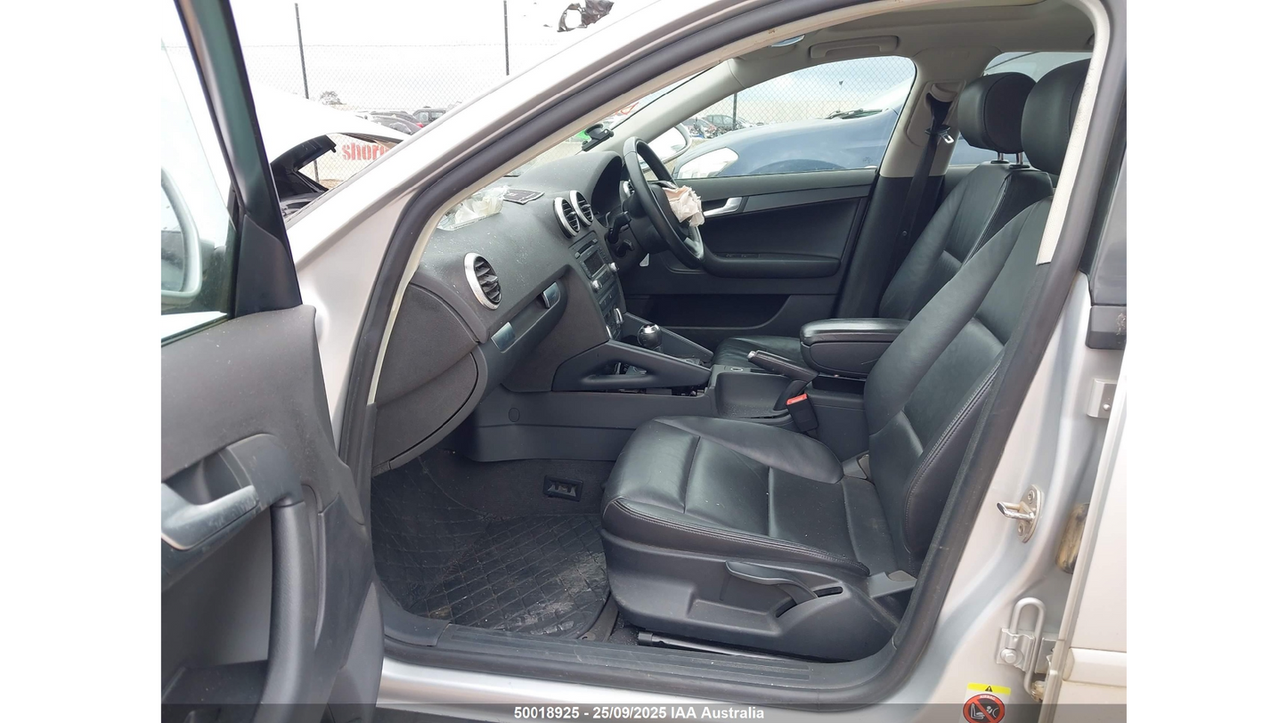 2012 AUDI A3 8P, DOOR REG ASSY (REG AND MOTOR), 5DR HATCH, 06/04-04/13 8P4839461B LEFT REAR WND REG MOTOR