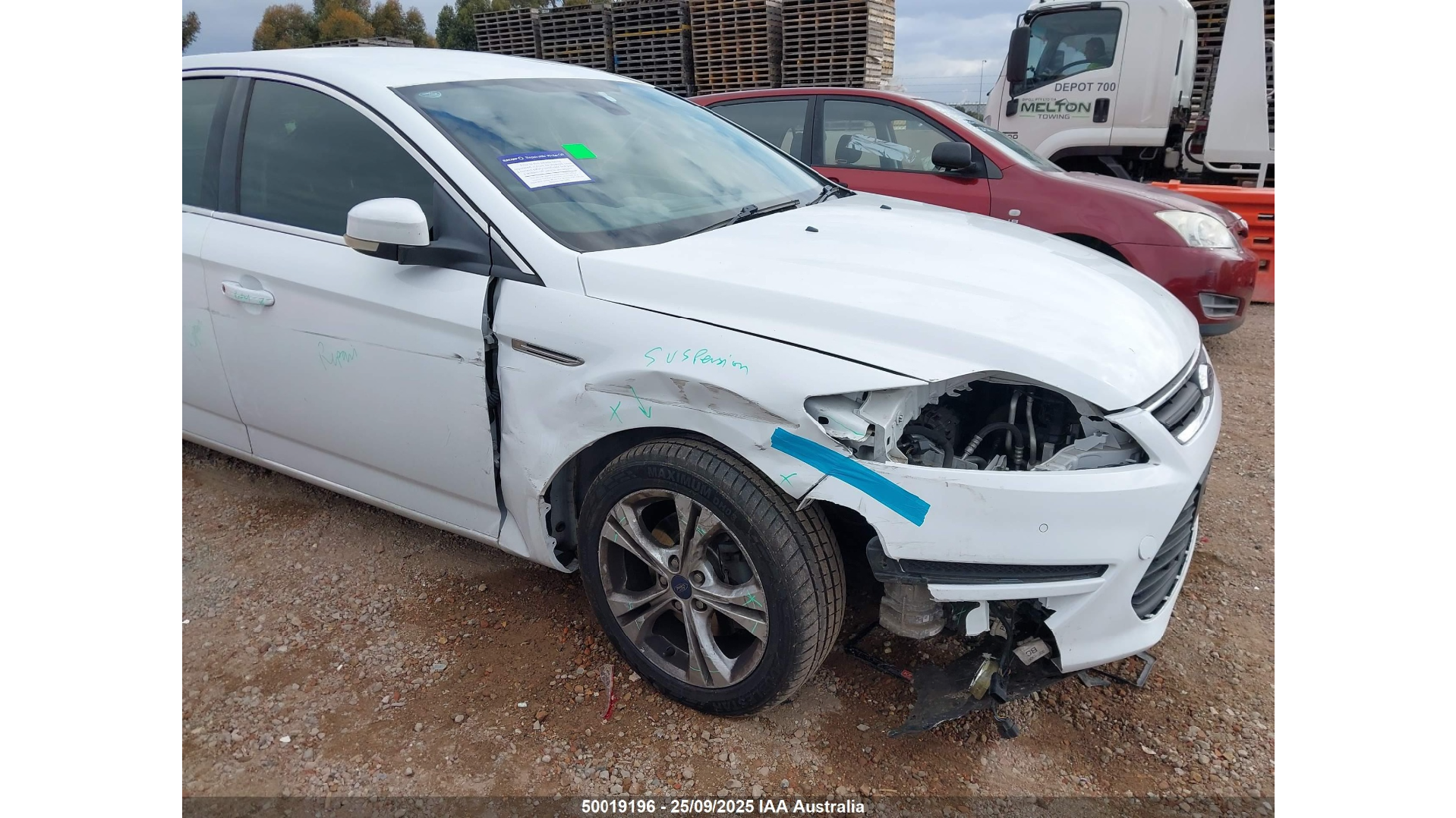 Wrecking 2014 FORD MONDEO for Used Parts FO1696