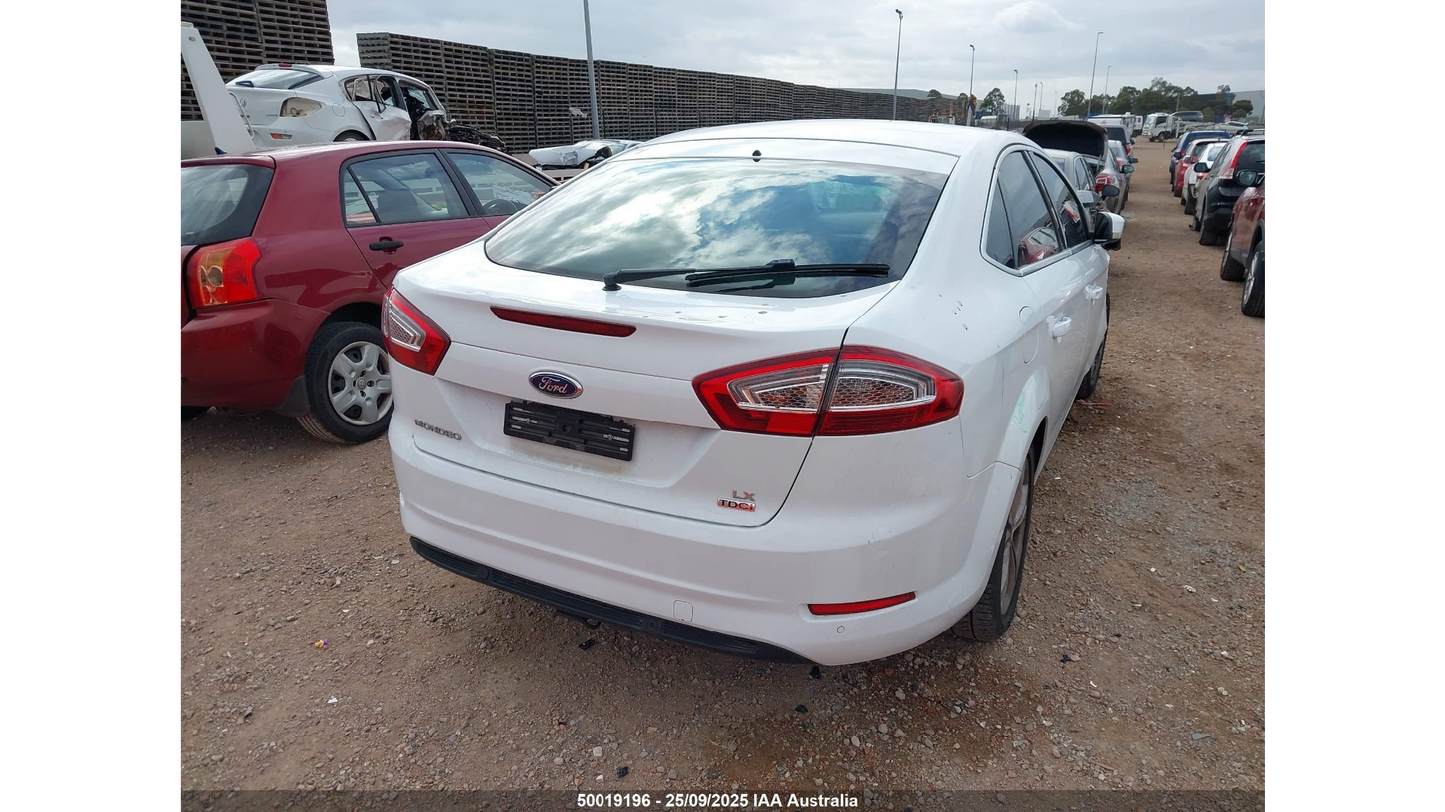 Wrecking 2014 FORD MONDEO for Used Parts FO1696