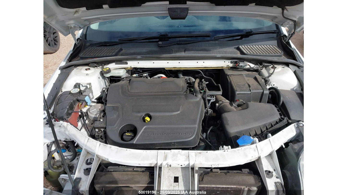 Wrecking 2014 FORD MONDEO for Used Parts FO1696