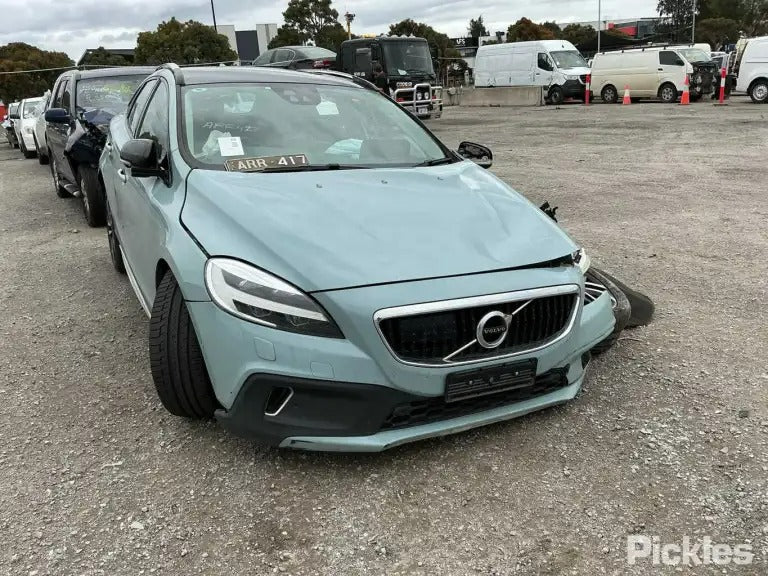Wrecking 2017 VOLVO S40 for Used Parts VO1722