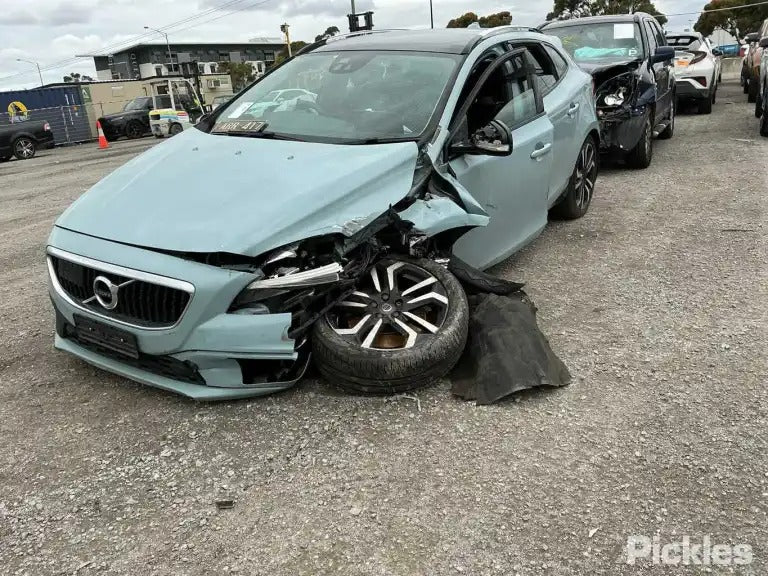 Wrecking 2017 VOLVO S40 for Used Parts VO1722