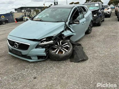 Wrecking 2017 VOLVO S40 for Used Parts VO1722