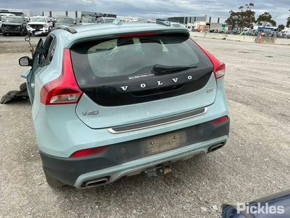 Wrecking 2017 VOLVO S40 for Used Parts VO1722