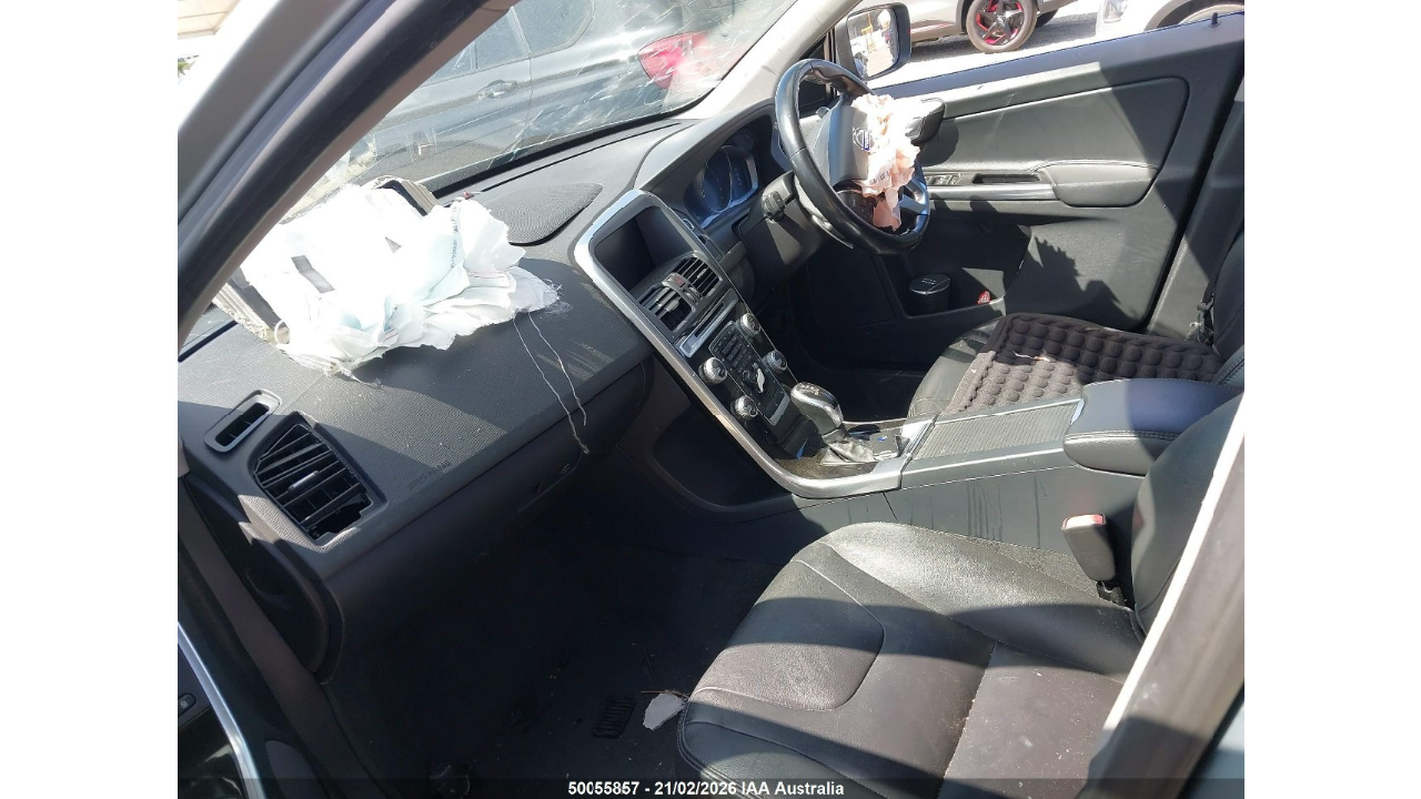 Wrecking 2014 VOLVO XC60 for Used Parts VO1751