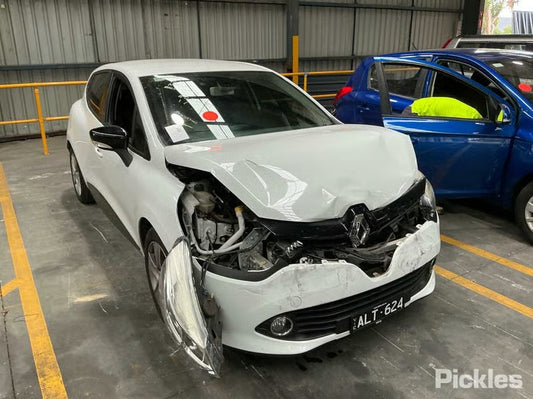 Wrecking 2017 RENAULT CLIO for Used Parts RN1769