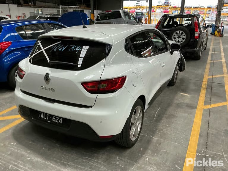 Wrecking 2017 RENAULT CLIO for Used Parts RN1769