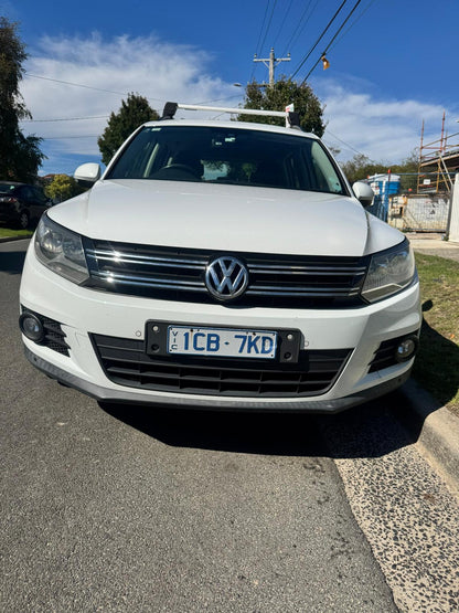 Wrecking 2014 VOLKSWAGEN TIGUAN for Used Parts VW1775
