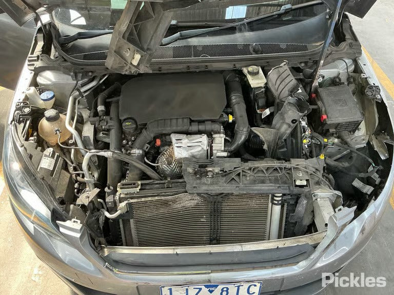 Wrecking 2017 PEUGEOT 308 for Used Parts PG1773
