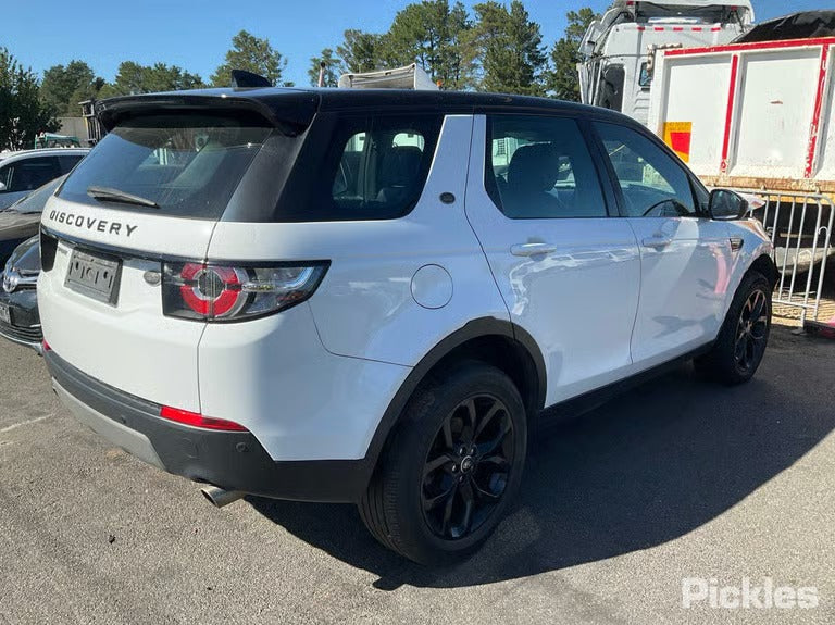 Wrecking 2017 LAND ROVER DISCOVERY SPORT for Used Parts LR1772
