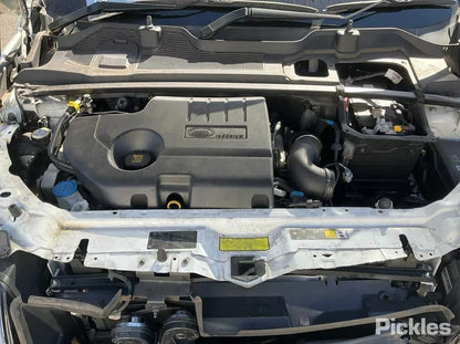 Wrecking 2017 LAND ROVER DISCOVERY SPORT for Used Parts LR1772