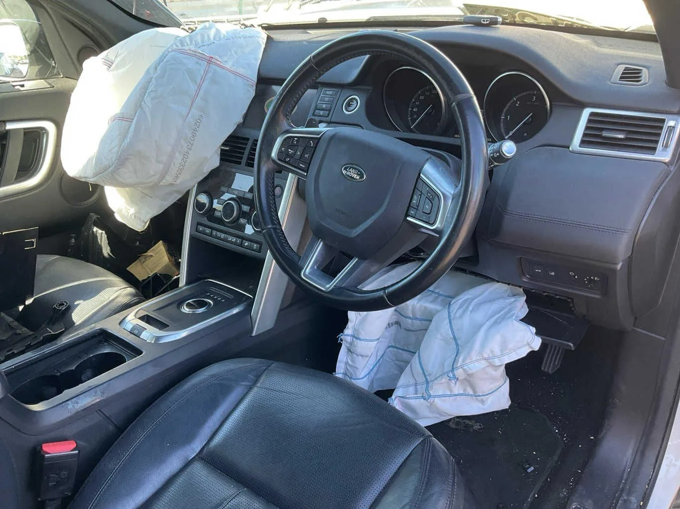 Wrecking 2017 LAND ROVER DISCOVERY SPORT for Used Parts LR1772