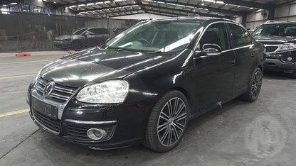 Wrecking 2006 VOLKSWAGEN JETTA for Used Parts VW1761