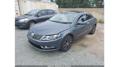Wrecking 2014 VOLKSWAGEN PASSAT for Used Parts VW1758