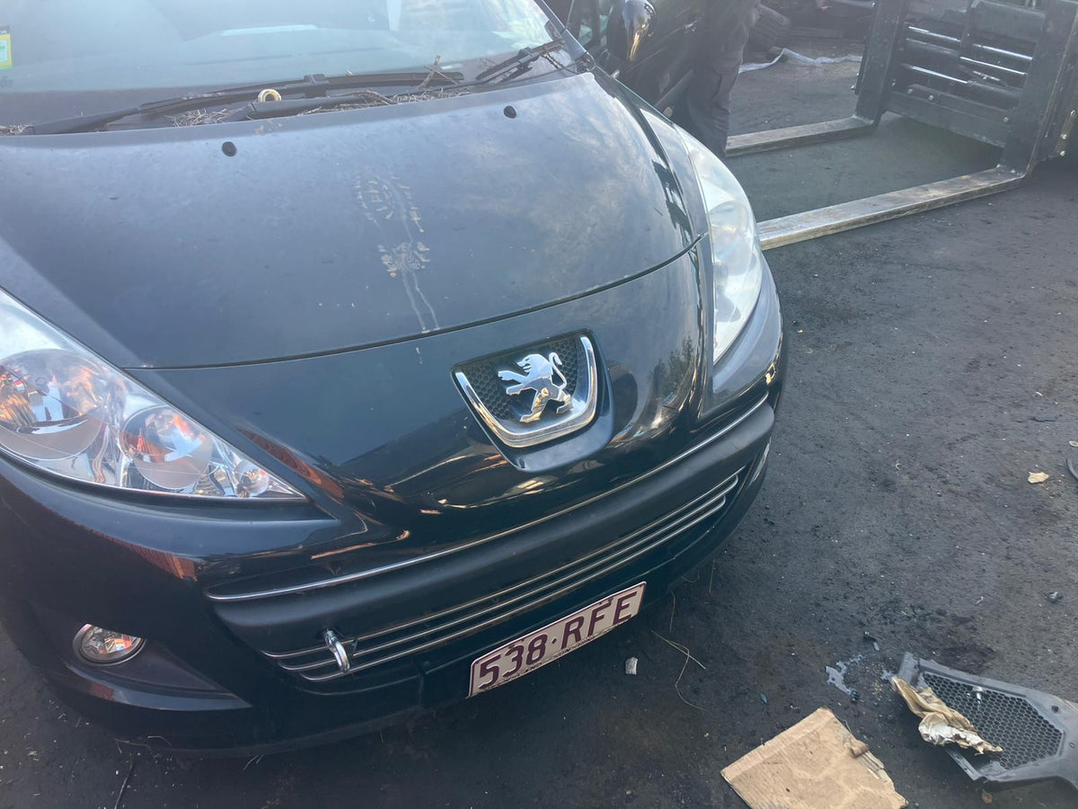 Wrecking 2010 PEUGEOT 207 for Used Parts PG1756