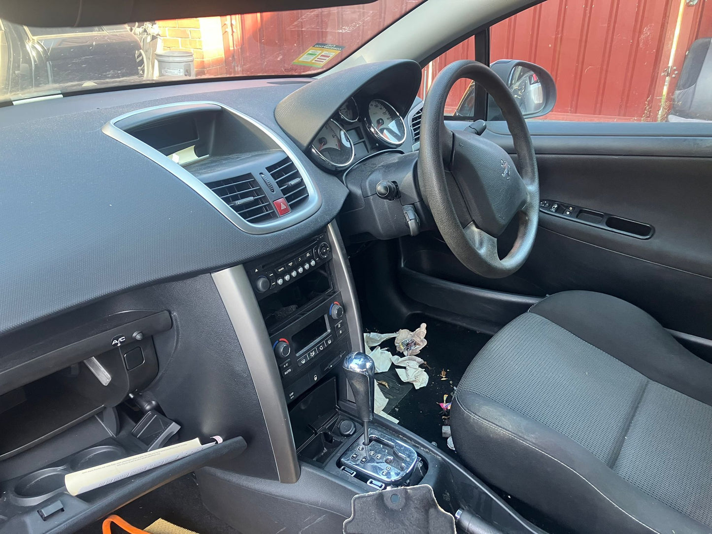 Wrecking 2010 PEUGEOT 207 for Used Parts PG1756