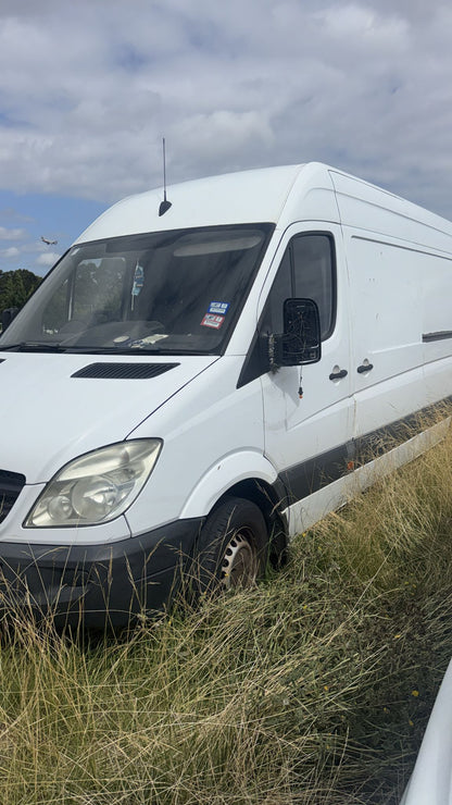 Wrecking 2008 MERCEDES SPRINTER for Used Parts MB1754
