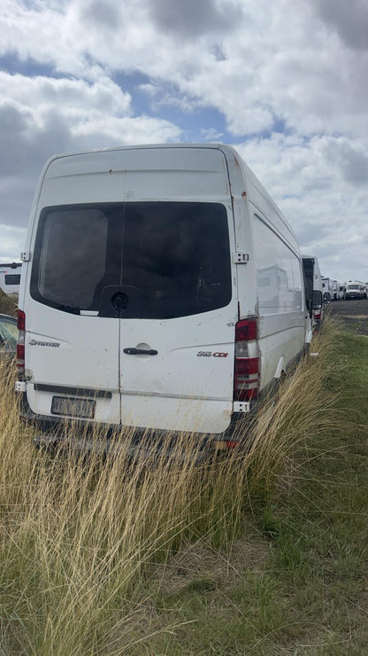 Wrecking 2008 MERCEDES SPRINTER for Used Parts MB1754