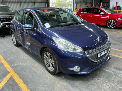 Wrecking 2013 PEUGEOT 208 for Used Parts PG1753