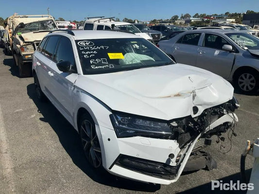 Wrecking 2023 SKODA SUPERB for Used Parts SK1738