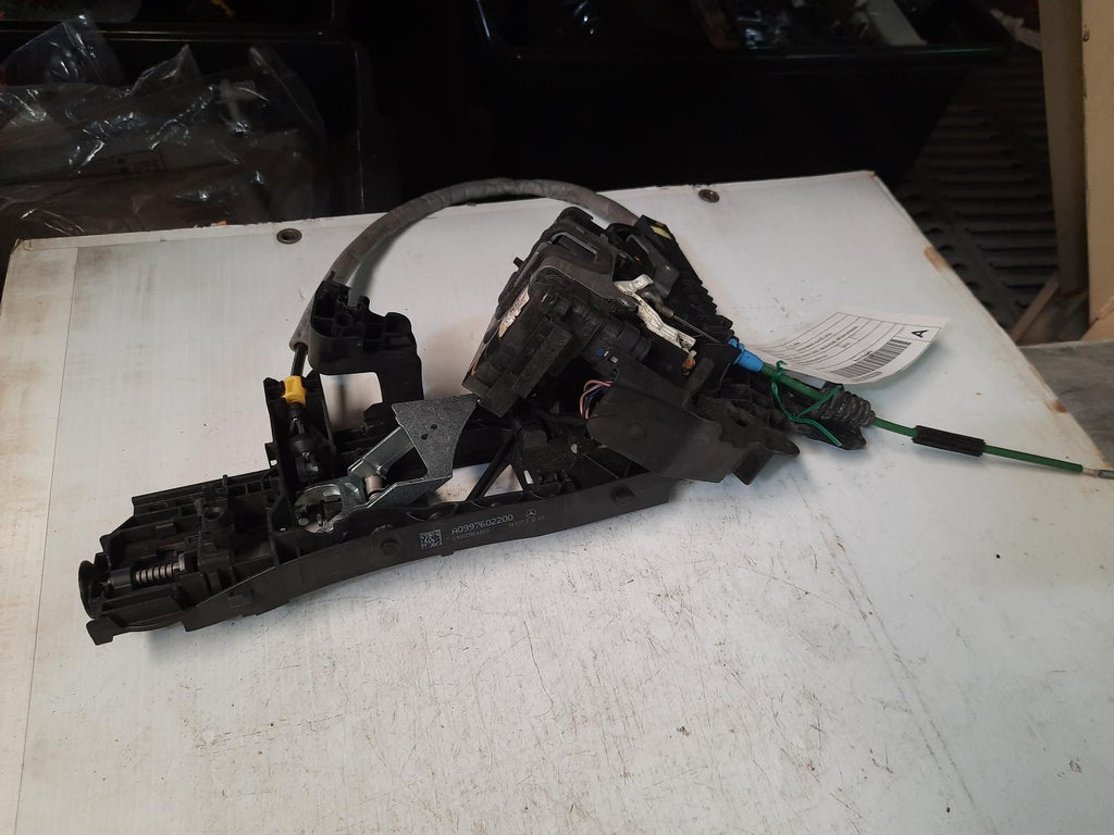 2015 MERCEDES C CLASS RIGHT REAR DOOR LOCK, W205/S205, SEDAN/WAGON, 08/14- A00997309200 DOOR BOOT GATE LOCK